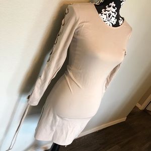 Tight fitted dress / Stretch